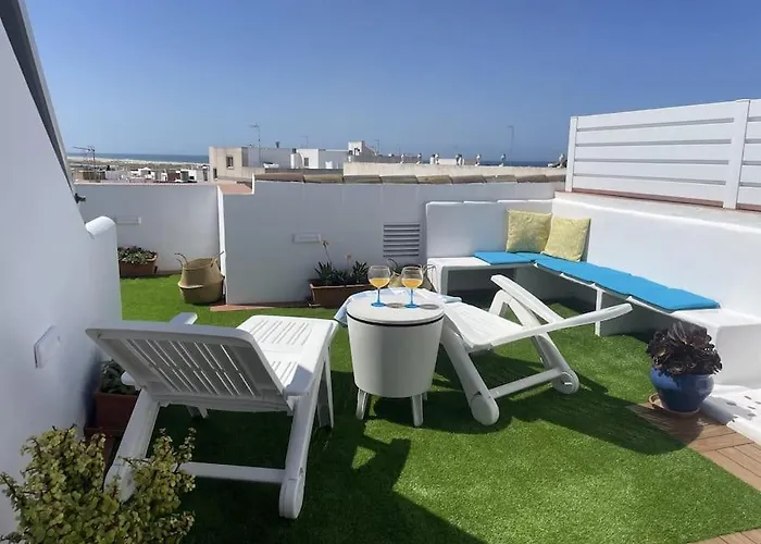 Casa Lola Conil, Azotea Al Mar Y Parking Solo Familias O Parejas بيت للعطل *