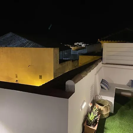 Дом отдыха Casa Lola Conil - Azotea Al Mar Y Parking - Solo Familias O Parejas Кониль-де-ла-Фронтера