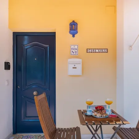 Дом отдыха Casa Lola Conil - Azotea Al Mar Y Parking - Solo Familias O Parejas Кониль-де-ла-Фронтера