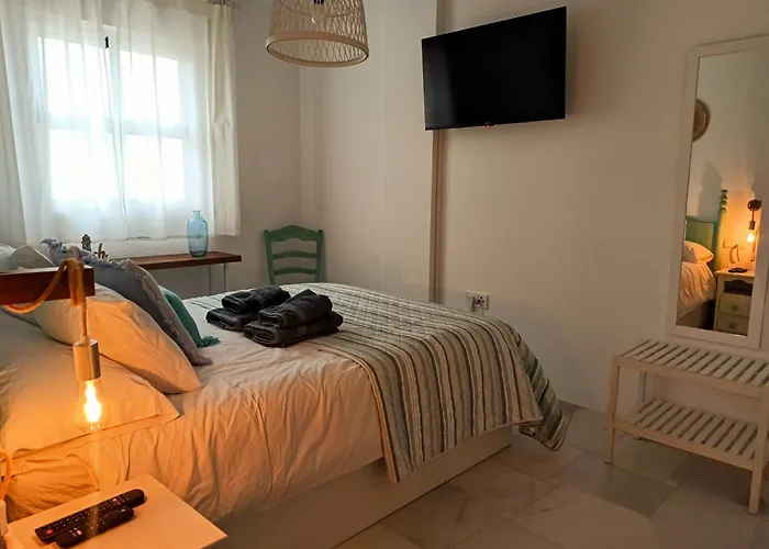 Casa Lola Conil, Azotea Al Mar Y Parking Solo Familias O Parejas * Conil De La Frontera