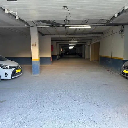 Casa Lola Conil, Azotea Al Mar Y Parking Solo Familias O Parejas Nyaraló